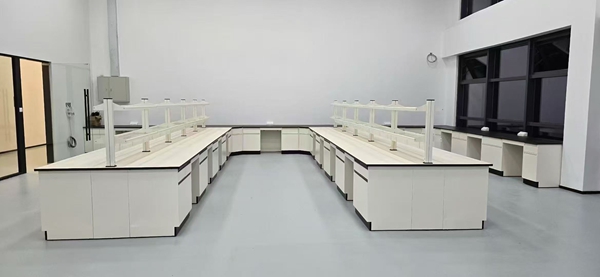 河北全鋼實(shí)驗臺定做